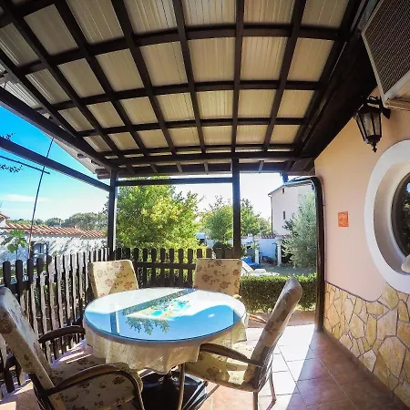 Vintijan 아파트 *