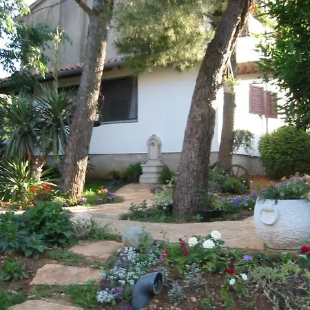 Apartament Vintijan